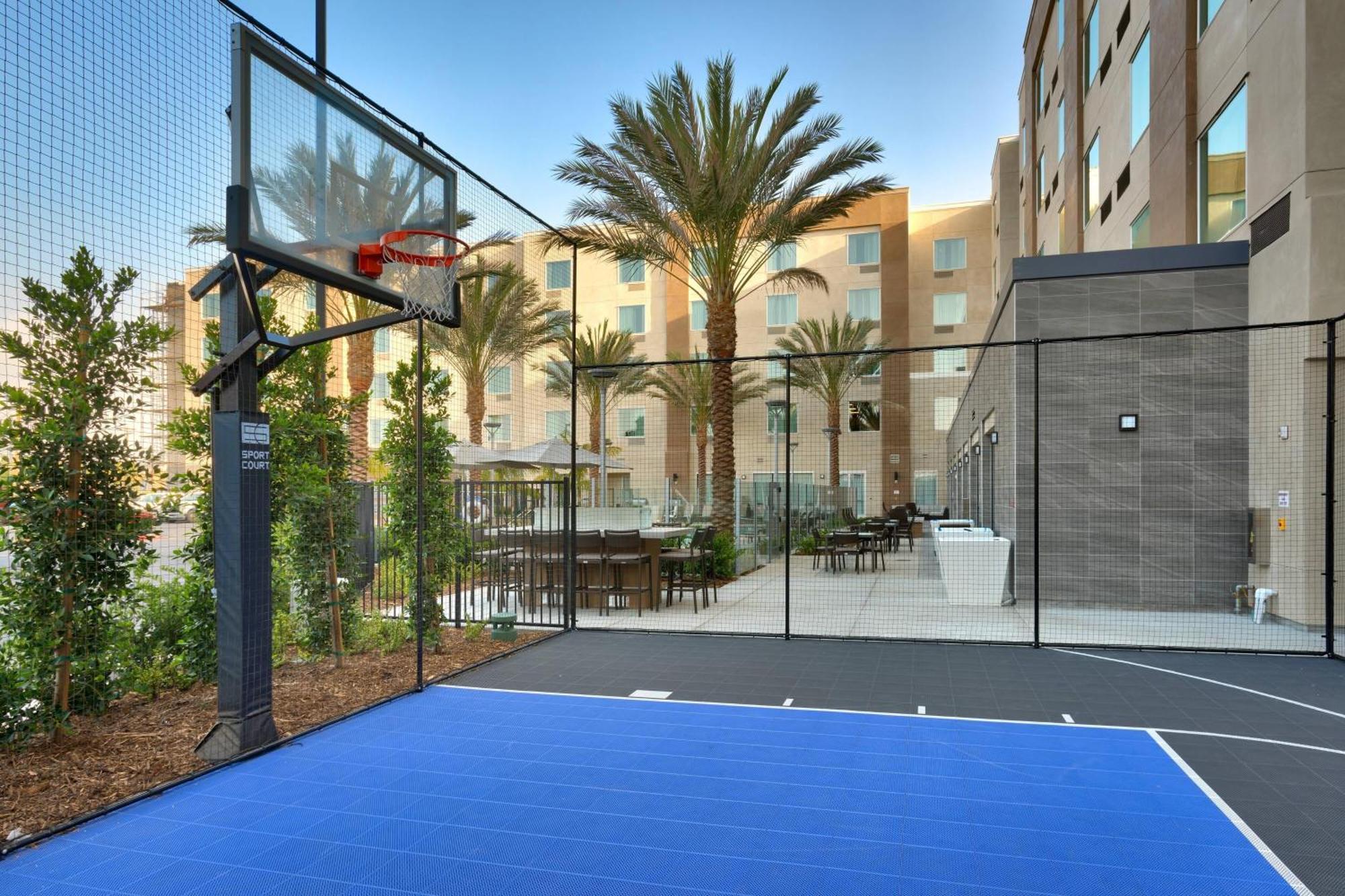 Courtyard By Marriott Los Angeles Lax/Hawthorne Exterior photo