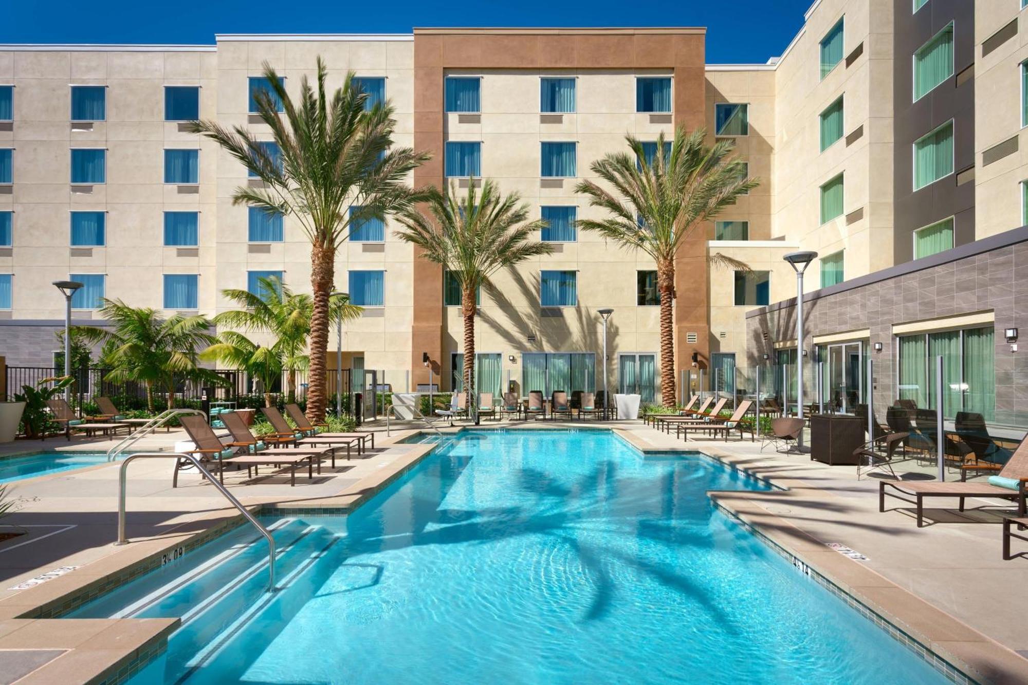 Courtyard By Marriott Los Angeles Lax/Hawthorne Exterior photo